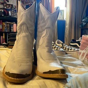 short cowgirl boots, white